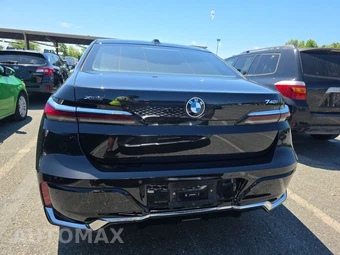 2024 BMW 7 Series 740i xDrive – miniatura 5