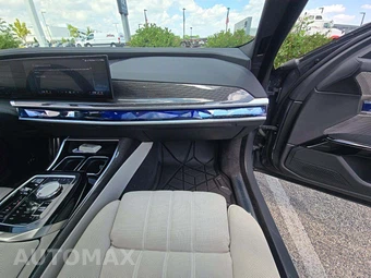 2024 BMW 7 Series 740i xDrive - miniatura 19