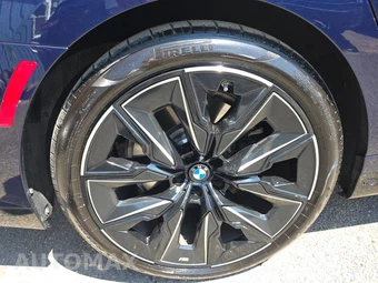 2024 BMW 7 Series 740i xDrive - miniatura 10