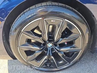 2024 BMW 7 Series 740i xDrive - miniatura 8