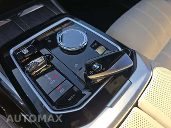 2024 BMW 7 Series 760i xDrive - miniatura 8