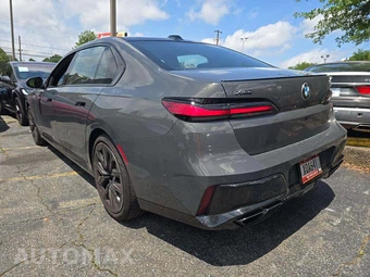 2024 BMW 7 Series 760i xDrive - miniatura 2