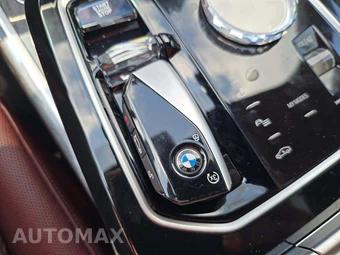 2024 BMW 7 Series 760i xDrive - miniatura 8