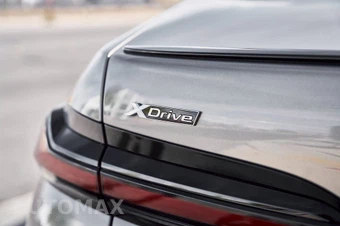 2024 BMW 7 Series 760i xDrive - miniatura 11