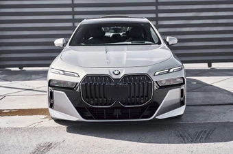 2024 BMW 7 Series 760i xDrive - miniatura 14