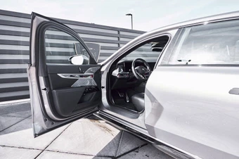 2024 BMW 7 Series 760i xDrive - miniatura 30