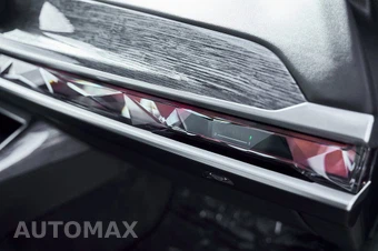 2024 BMW 7 Series 760i xDrive - miniatura 41
