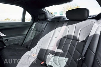 2024 BMW 7 Series 760i xDrive - miniatura 44