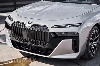 2024 BMW 7 Series 760i xDrive - miniatura 6