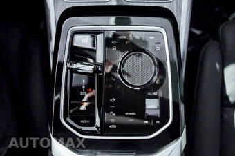 2024 BMW 7 Series 760i xDrive - miniatura 69
