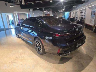 2024 BMW 7 Series 760i xDrive – miniatura 2