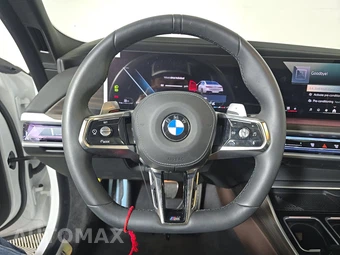 2024 BMW 7 Series 760i xDrive - miniatura 10