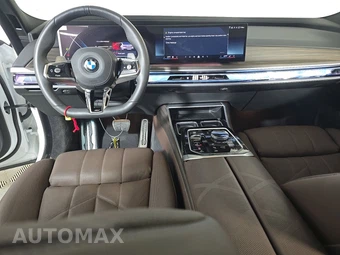 2024 BMW 7 Series 760i xDrive - miniatura 11