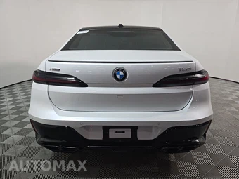 2024 BMW 7 Series 760i xDrive - miniatura 5