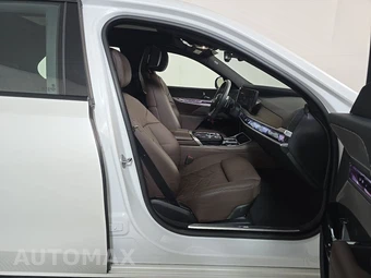 2024 BMW 7 Series 760i xDrive - miniatura 8
