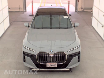 2024 BMW 7 Series 760i xDrive - miniatura 2