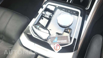 2024 BMW 7 Series 760i xDrive - miniatura 25