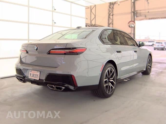 2024 BMW 7 Series 760i xDrive - miniatura 5