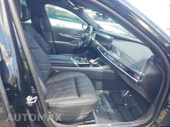 2024 BMW 7 Series Sedan 750e xDrive – miniatura 8