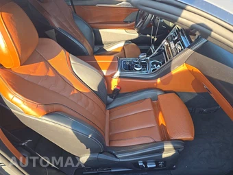 2024 BMW 8 Series Convertible M850i xDrive - miniatura 8