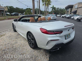 2024 BMW 8 Series Convertible M850i xDrive - miniatura 2