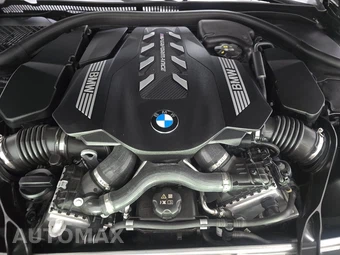 2024 BMW 8 Series Convertible M850i xDrive - miniatura 15