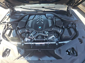 2024 BMW 8 Series Convertible M850i xDrive – miniatura 15