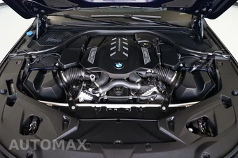 2024 BMW 8 Series Coupe M850i xDrive - miniatura 26