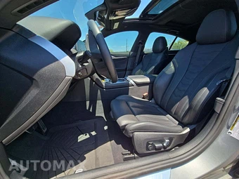 2024 BMW 8 Series Gran Coupe 840i Sedan - miniatura 6