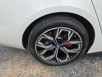 2024 BMW i4 M50 – miniatura 10