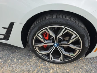2024 BMW i4 M50 – miniatura 9