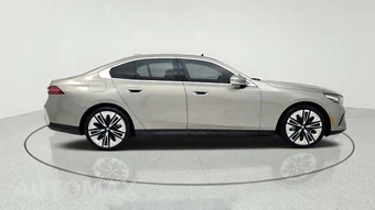 2024 BMW i5 eDrive40 – miniatura 10
