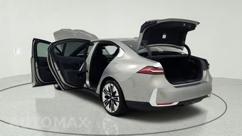 2024 BMW i5 eDrive40 – miniatura 16