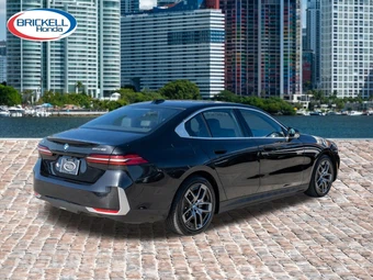 2024 BMW i5 eDrive40 - miniatura 5