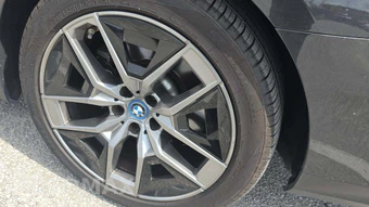 2024 BMW i5 eDrive40 - miniatura 29