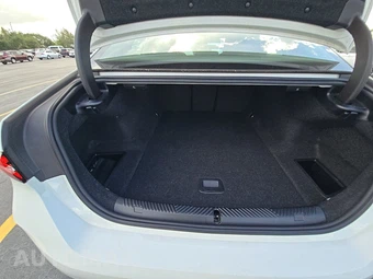 2024 BMW i5 eDrive40 – miniatura 23