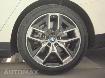 2024 BMW i5 eDrive40 – miniatura 12