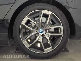2024 BMW i5 eDrive40 - miniatura 12