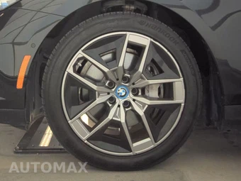 2024 BMW i5 eDrive40 - miniatura 9