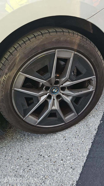 2024 BMW i5 eDrive40 – miniatura 27