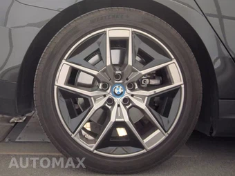 2024 BMW i5 eDrive40 – miniatura 11