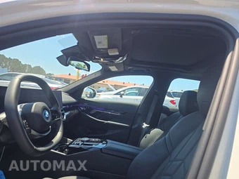 2024 BMW i5 eDrive40 - miniatura 14