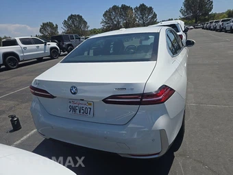 2024 BMW i5 eDrive40 - miniatura 5