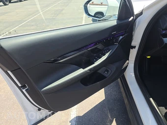 2024 BMW i5 eDrive40 - miniatura 9