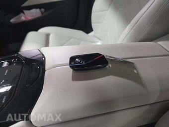 2024 BMW i5 M60 – miniatura 8