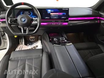 2024 BMW i5 M60 - miniatura 11