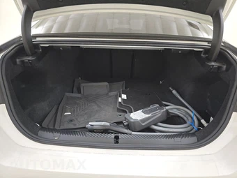 2024 BMW i5 M60 - miniatura 16