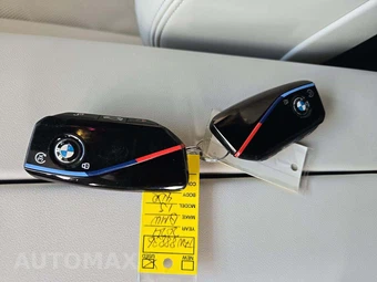 2024 BMW i5 M60 - miniatura 5
