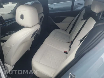 2024 BMW i5 M60 - miniatura 13