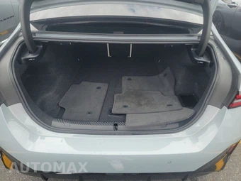 2024 BMW i5 M60 - miniatura 16